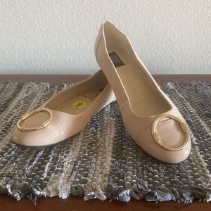 NEW Women’s Size 9 Shoes. Great for any season. Classic, nude shoes.